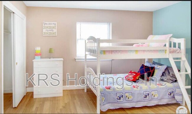 Building Photo - 5238 Goolsby Ct