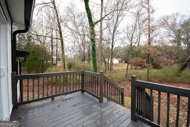 Building Photo - 7971 Roosterville Rd