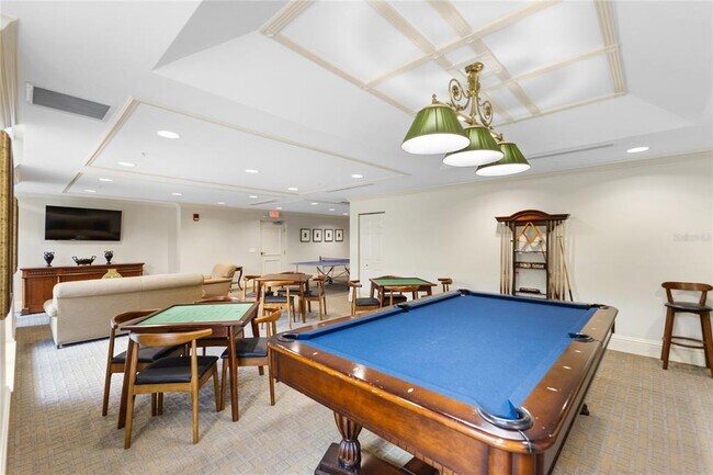 Building Photo - 800 N Tamiami Trl
