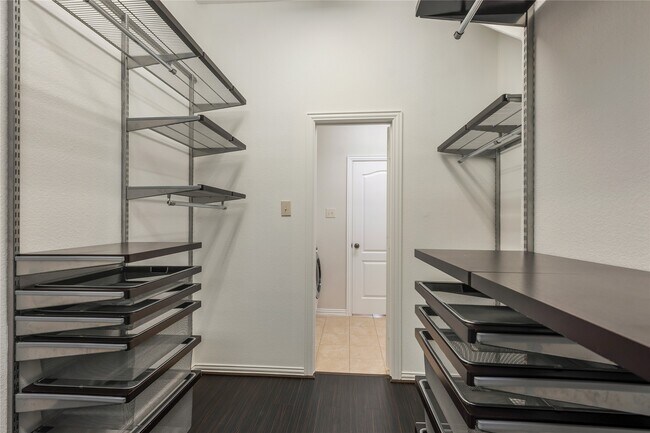 Building Photo - 24322 Bella Florence Dr