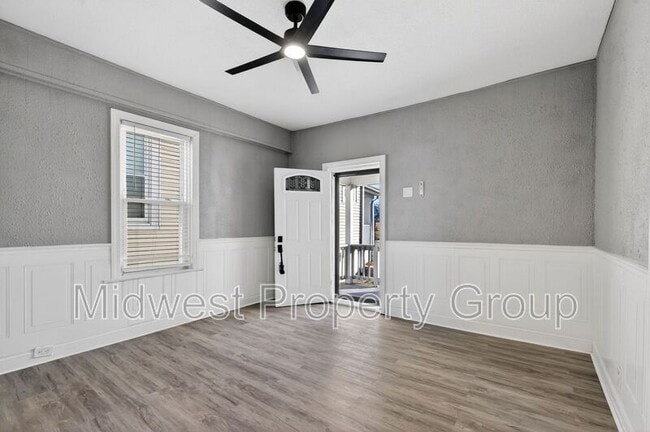 Building Photo - 6619 Etzel Ave