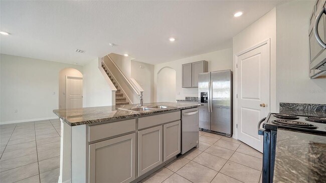 Building Photo - 12732 Lateral Root Dr