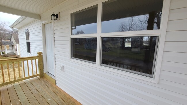 Building Photo - 410 S 2nd St