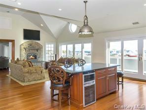 Building Photo - 510 Shore Dr