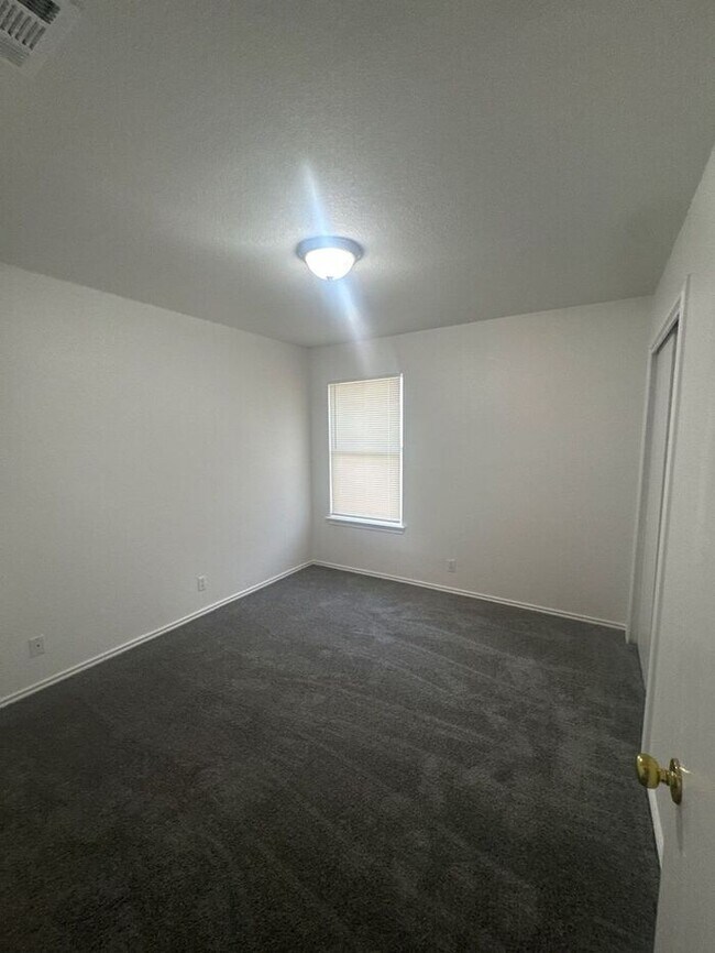 Building Photo - Cozy 3BR Cedar Park Home with Attached 2-C...