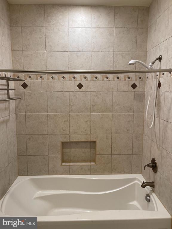 Building Photo - 118 Quaint Acres Dr