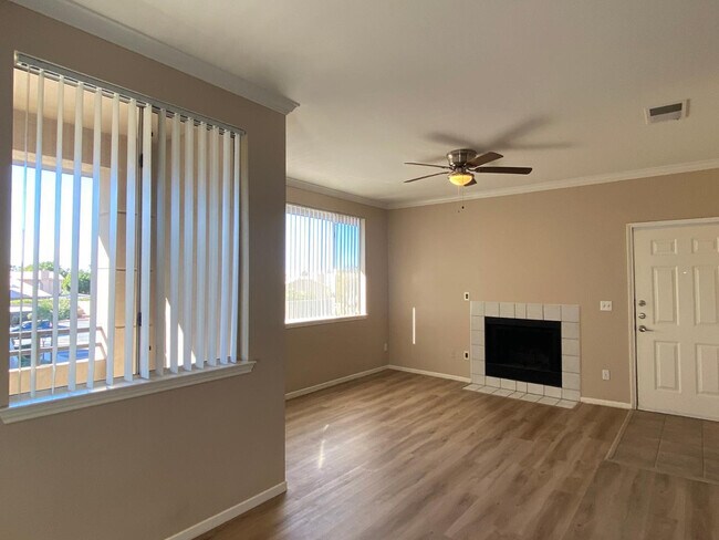 Building Photo - 7009 E Acoma Dr