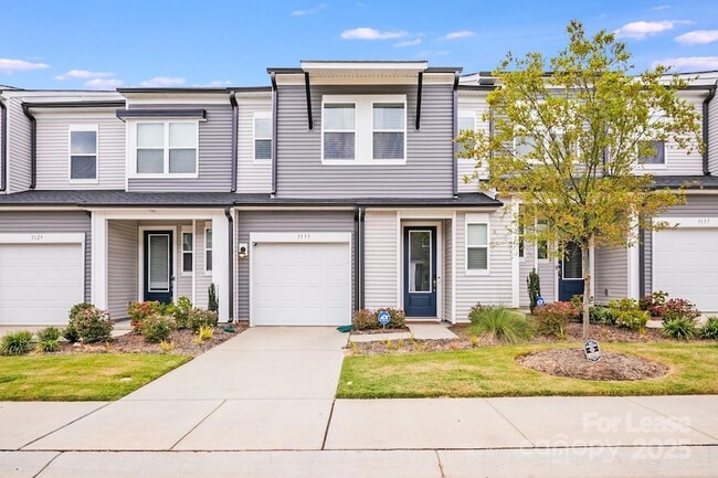 Building Photo - 3133 Hutton Gdns Ln