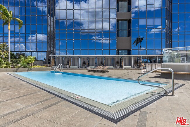 Building Photo - 1100 Wilshire Blvd