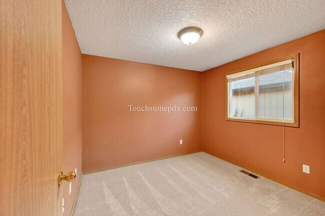 Building Photo - 471 NW 24th St