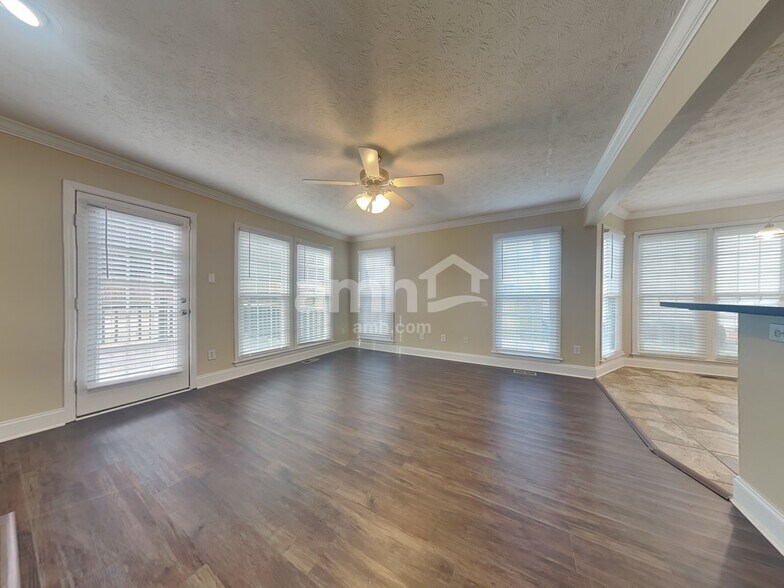 Building Photo - 1054 Garrison Ridge Blvd