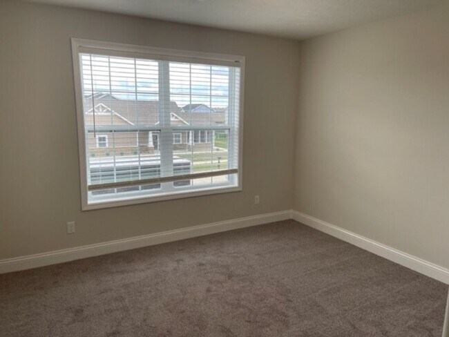 Building Photo - 1605 Peppermill Ln