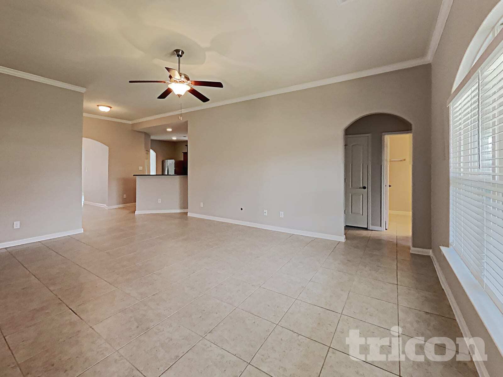 Building Photo - 2312 Redbud Dr