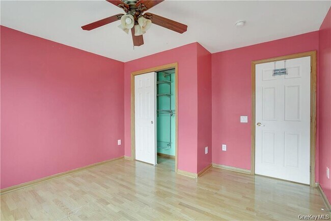 Building Photo - 1 Tomkins Ave