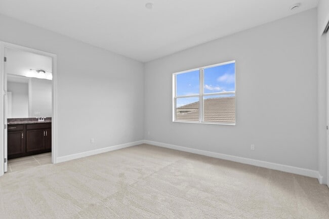 Building Photo - 15054 Wildwood Cir