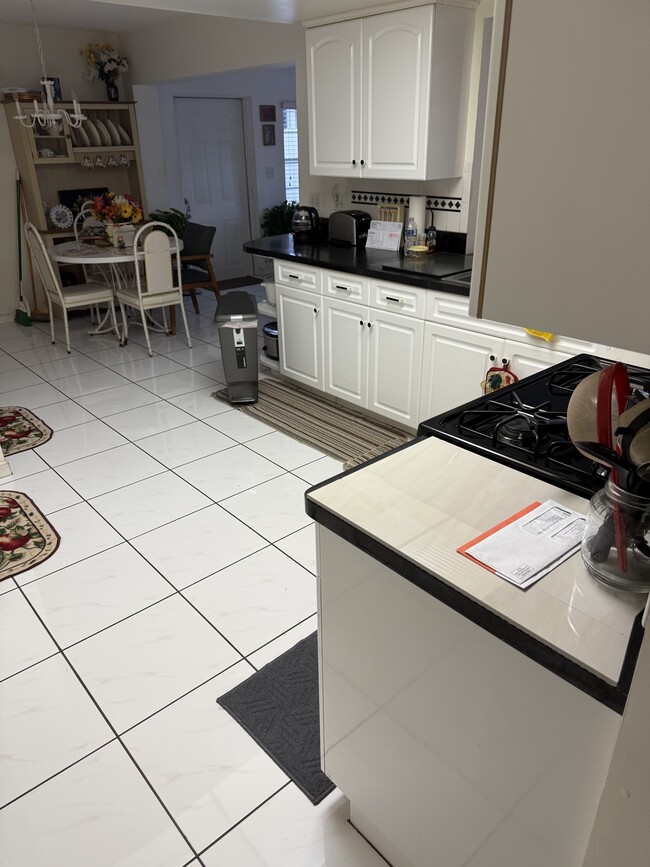 Building Photo - 9111 NW 25th Ct