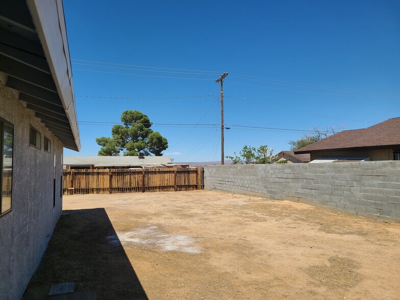 Backyard1 - 8567 Jimson Ave