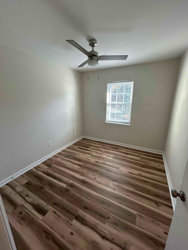 Building Photo - 1021 Hunters Trce