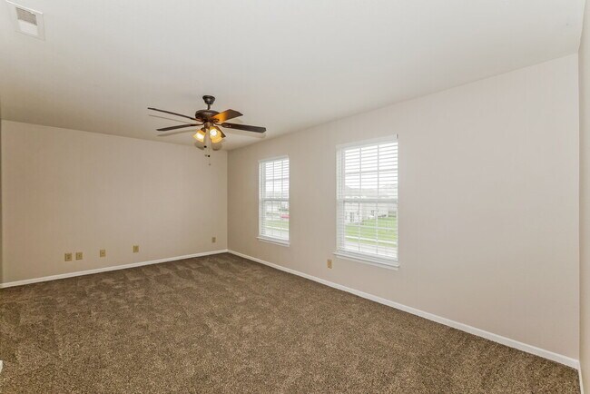 Building Photo - 10646 Pavilion Dr