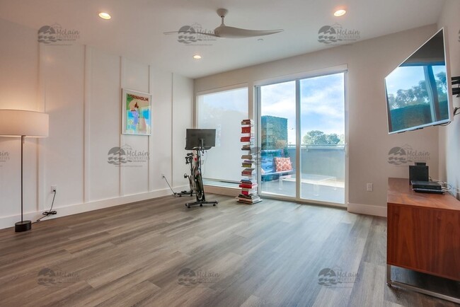 Building Photo - LUXURY 2 Bedroom with AC and Washer/Dryer, DOWNTOWN CARLSBAD VILLAGE