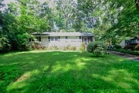Building Photo - Home in Chapel Hill