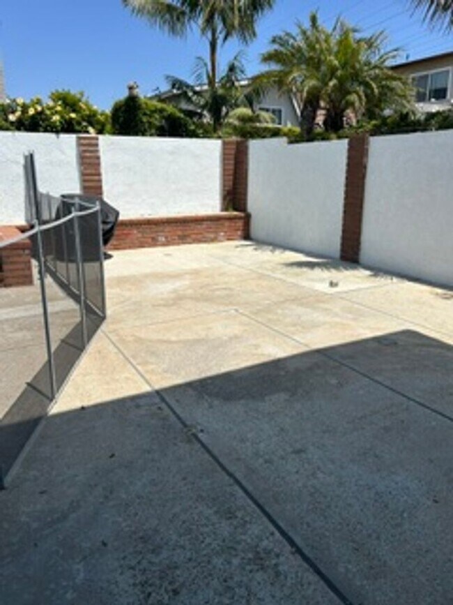 Building Photo - Spacious 4BR Home with Gated Pool, Chef’s Kitchen & 3-Car Garage