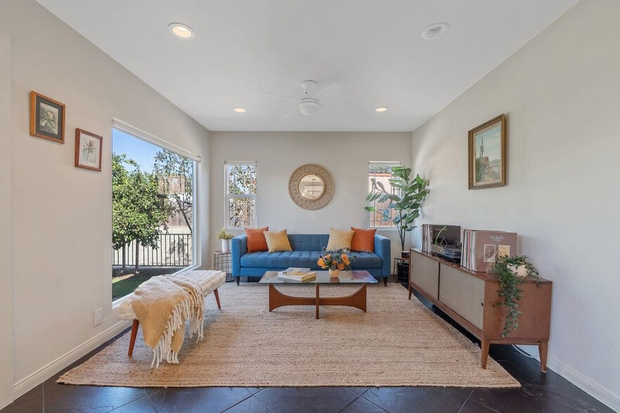 Building Photo - 2324 S Highland Ave