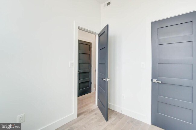 Building Photo - 2228 13th St NW