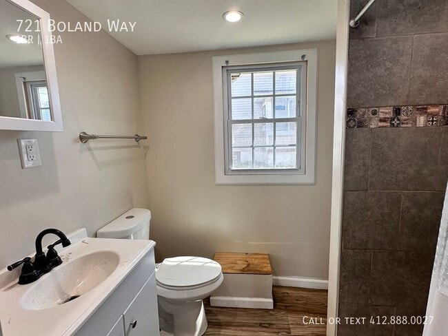 Building Photo - 721 Boland Wy