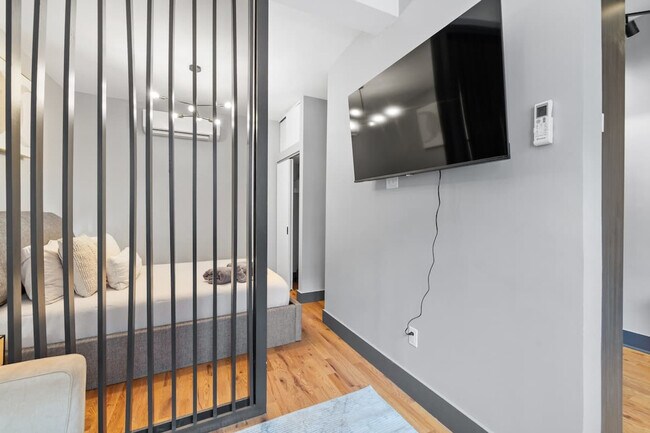 Building Photo - 340 Palisade Ave