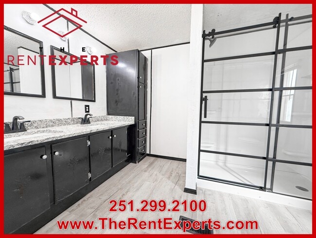 Building Photo - 6360 Mauvilla Dr W