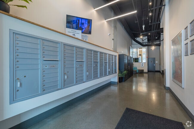 Lobby Photo - Panoramic Berkeley