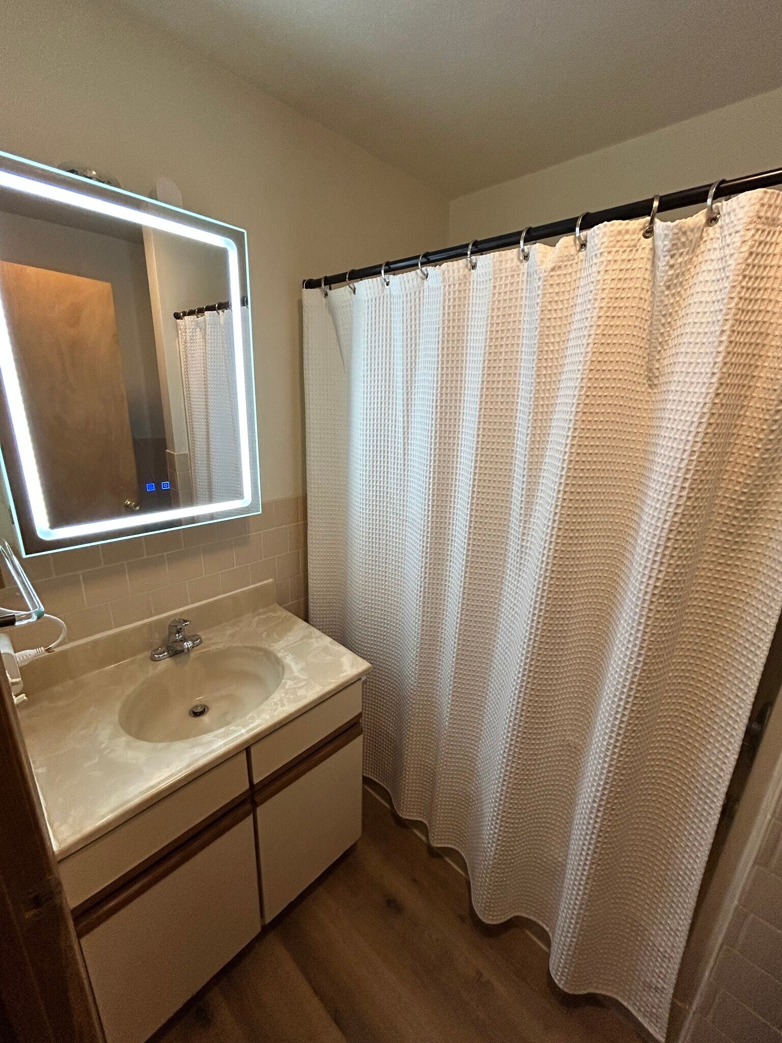 Building Photo - 117 Honness Ln