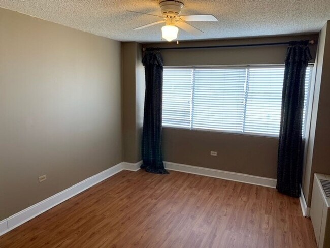 Building Photo - sp102