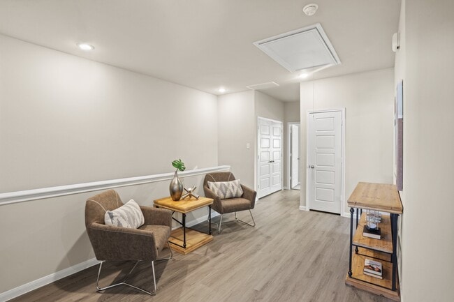 Building Photo - 3510 Lazy J Dr