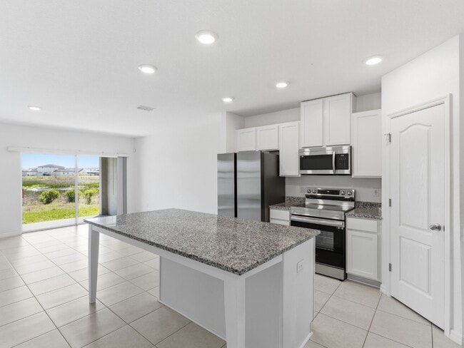 Building Photo - Practically brand-new 3 BR/2.5 BA/1 Car Garage Townhome in Mirada