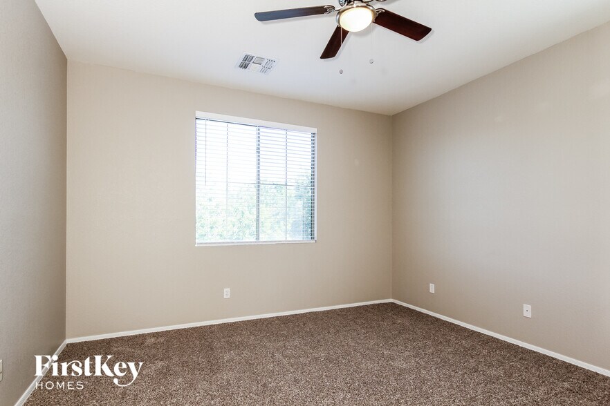 Building Photo - 1848 E Dunbar Dr