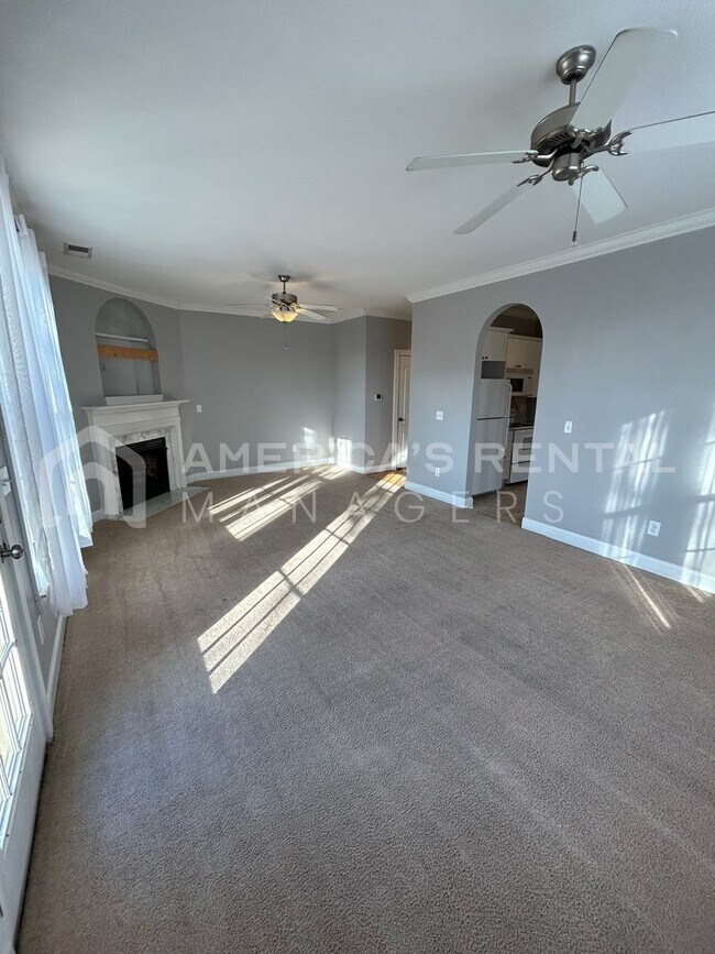 Building Photo - Home for rent in Hoover! Available to View Now!