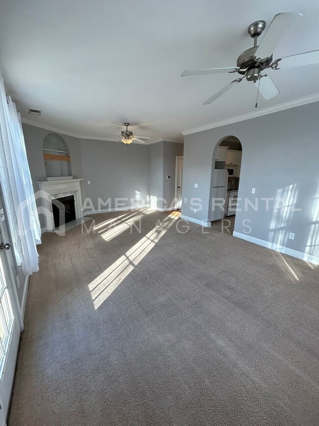 Building Photo - Home for rent in Hoover! View with 48 Hours Notice!