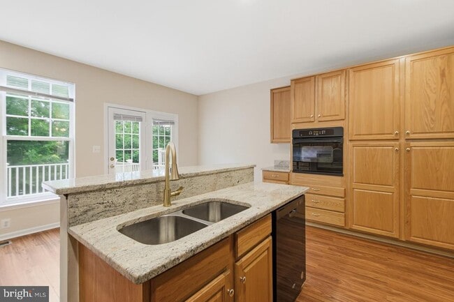 Building Photo - 8108 Dove Cottage Ct