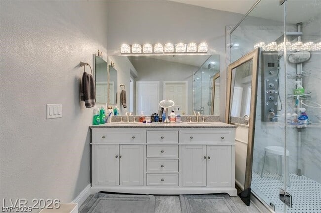 Building Photo - 3816 Hollycroft Dr