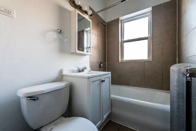 Building Photo - 7934-42 S Wabash Chicago, IL 60619