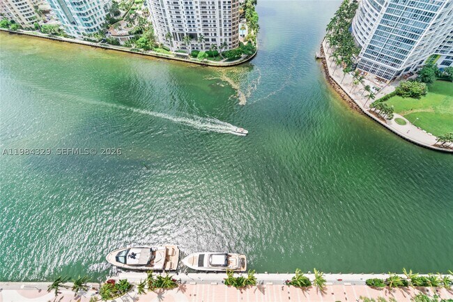 Building Photo - 300 Biscayne Blvd