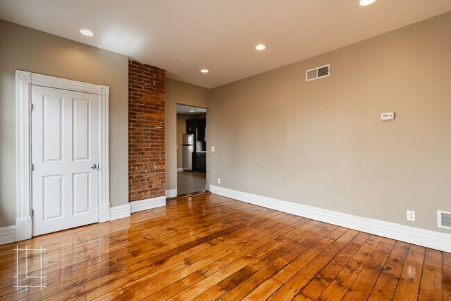 Building Photo - 1173-1175 Say Ave