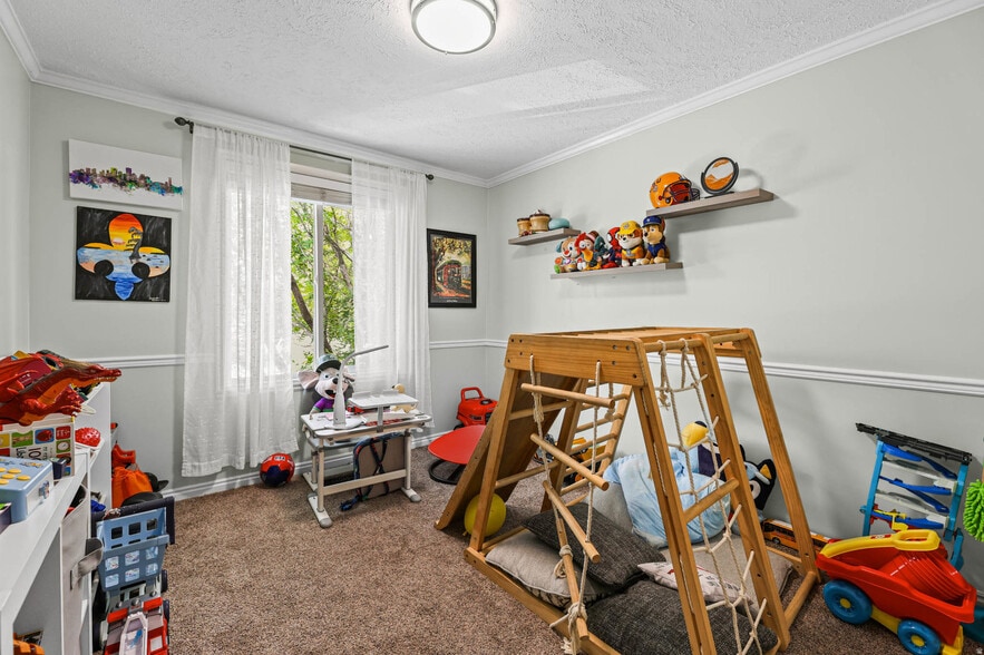 Building Photo - 9107 S Peach Blossom Dr