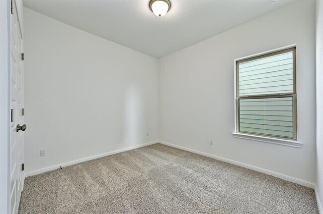 Building Photo - 12311 Zenyatta Dr