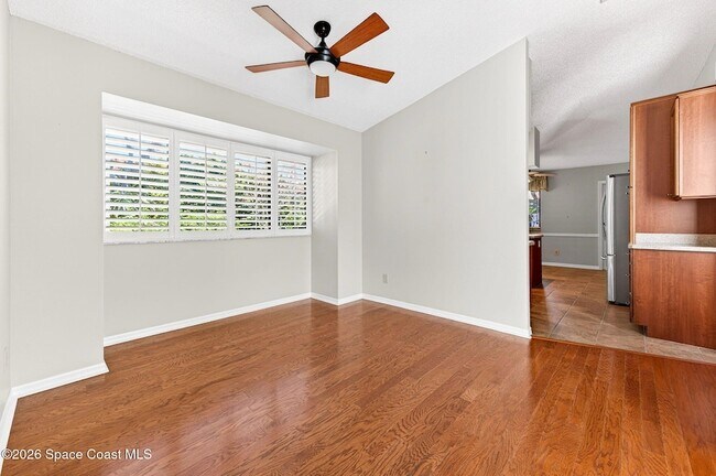 Building Photo - 810 Parkside Pl