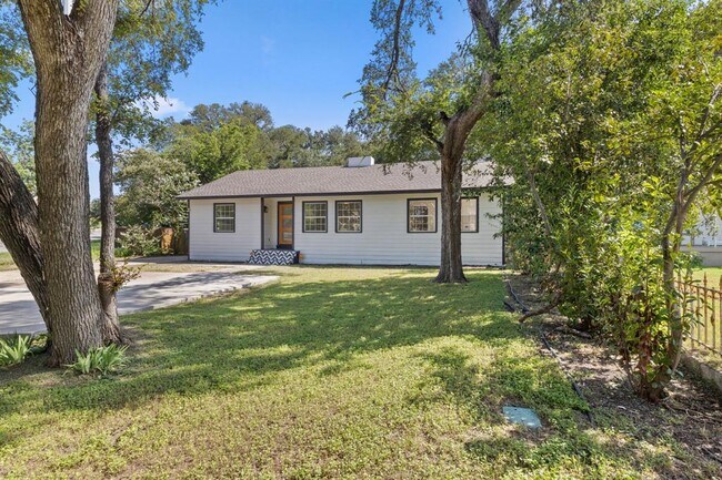 Building Photo - 1804 Northwood Rd