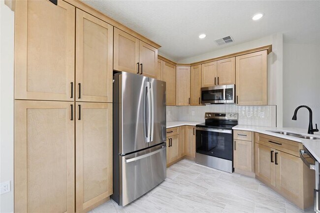 Building Photo - 4506 Waterside Pointe Cir