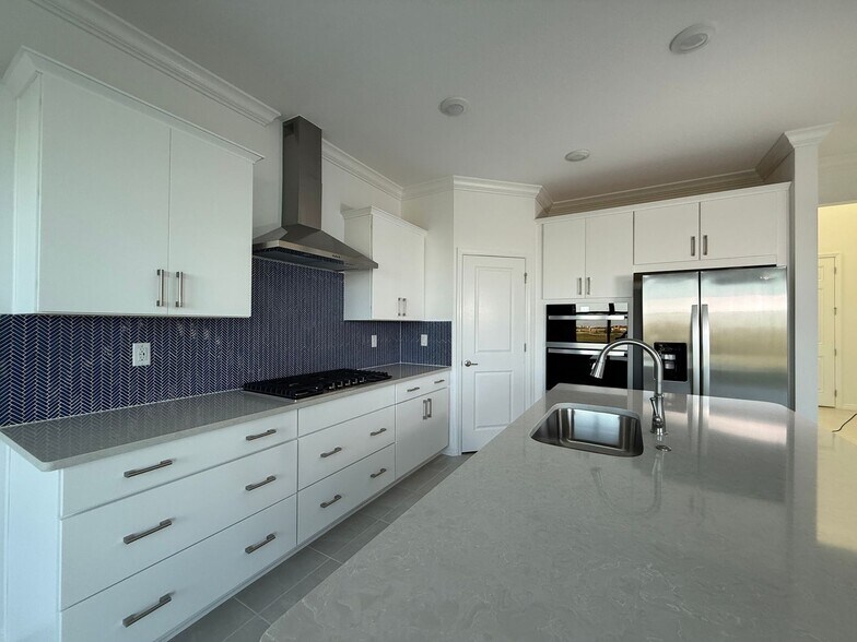 Building Photo - 7381 SW 57th Pl